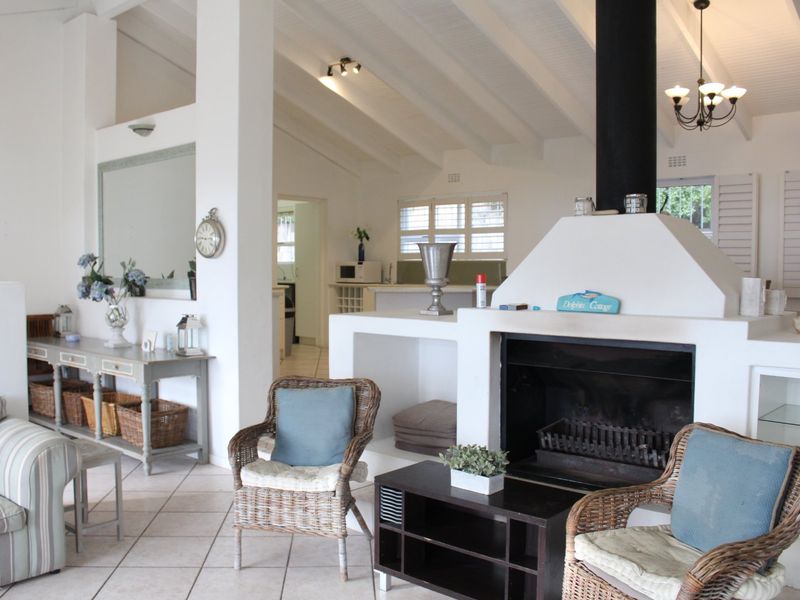 Mountainside Contemporary Living in Simons Kloof, Simon’s Town - Photo 3
