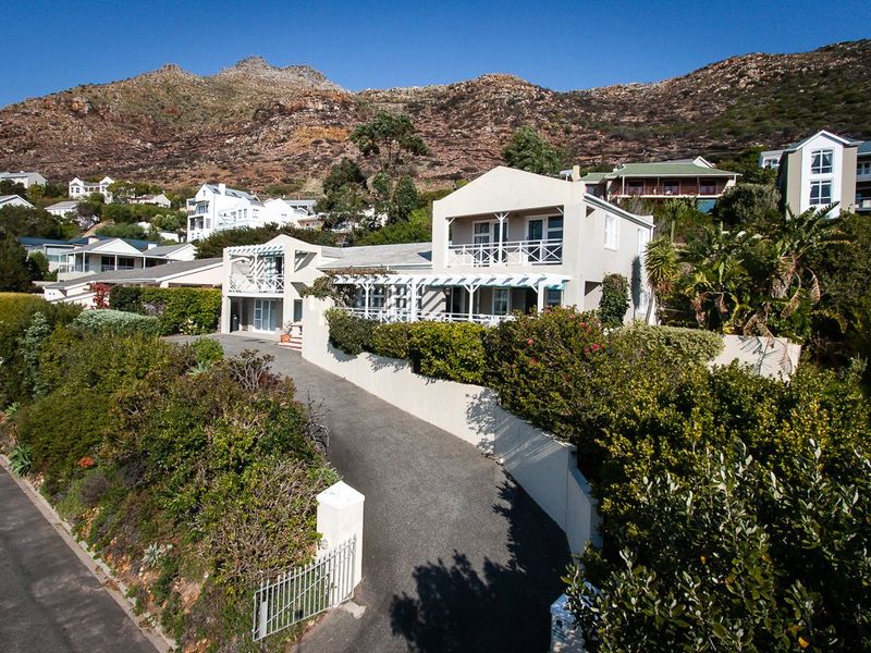 Mountainside Contemporary Living in Simons Kloof, Simon’s Town - Photo 1