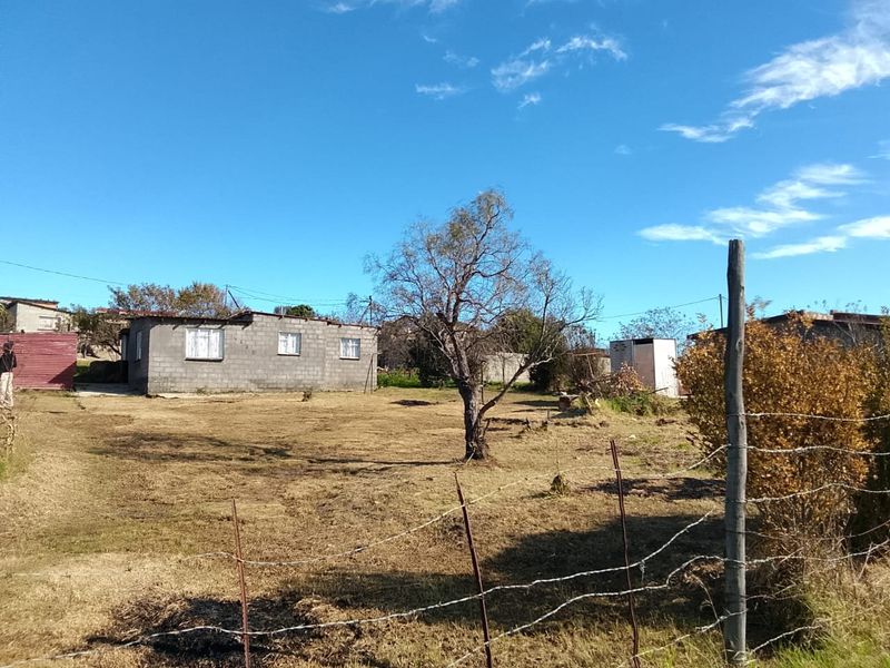 3 Bedroom Family Home for Sale on a Large Stand - Photo 2