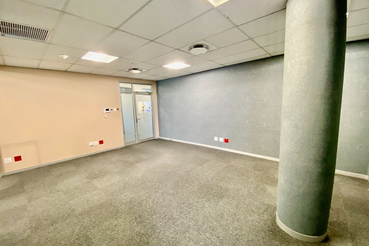 P-Grade Office Suite Available At Loftus - Photo 5