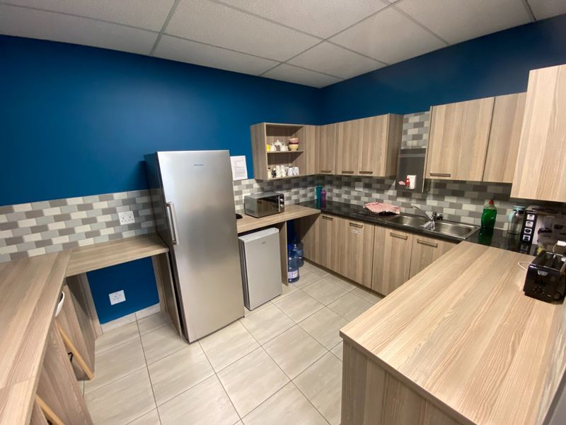 P-Grade Office Suite Available At Loftus - Photo 8