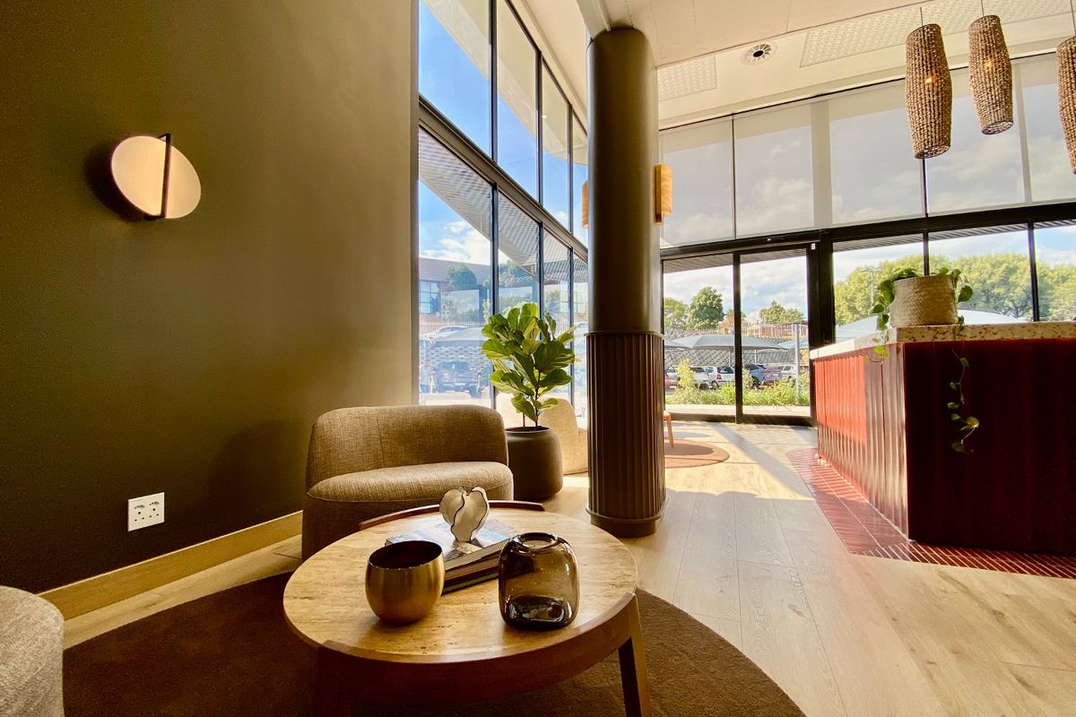 P-Grade Fully Serviced Suite Available In Halfway House! - Photo 3