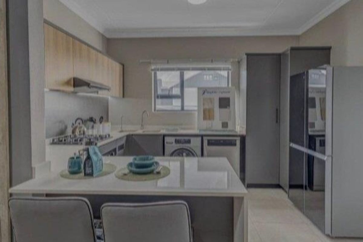 3 bedroom Apartment For rental in Midrand  - Photo 2