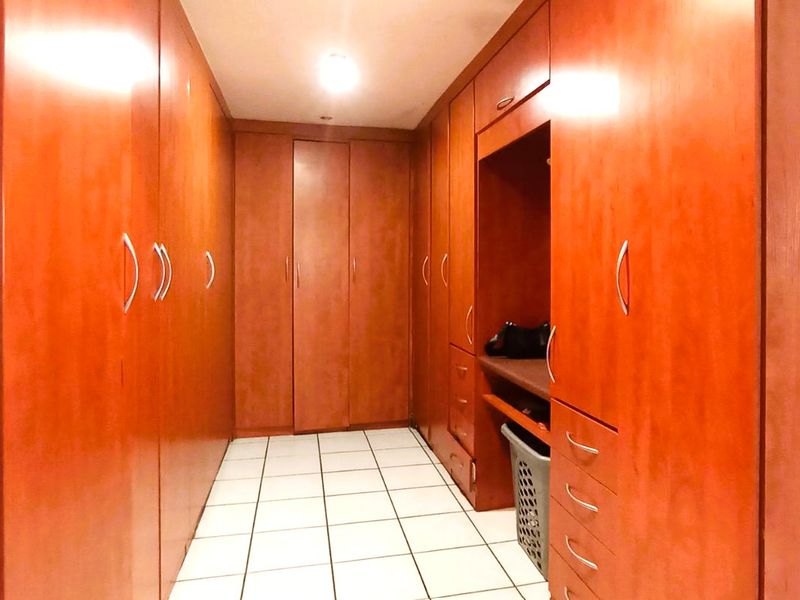 Stunning Family Home for Sale in Faerie Glen – Spacious 3 Bedroom Home with Double Garage and Entertainment Patio - Photo 7