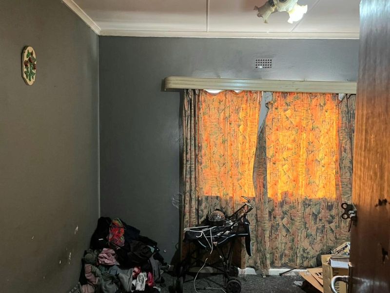 PRICED TO SELL!!! Family Home in Valleisig – Renovator’s Dream! - Photo 10