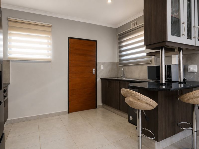 3 Bedroom House Westview - Photo 9