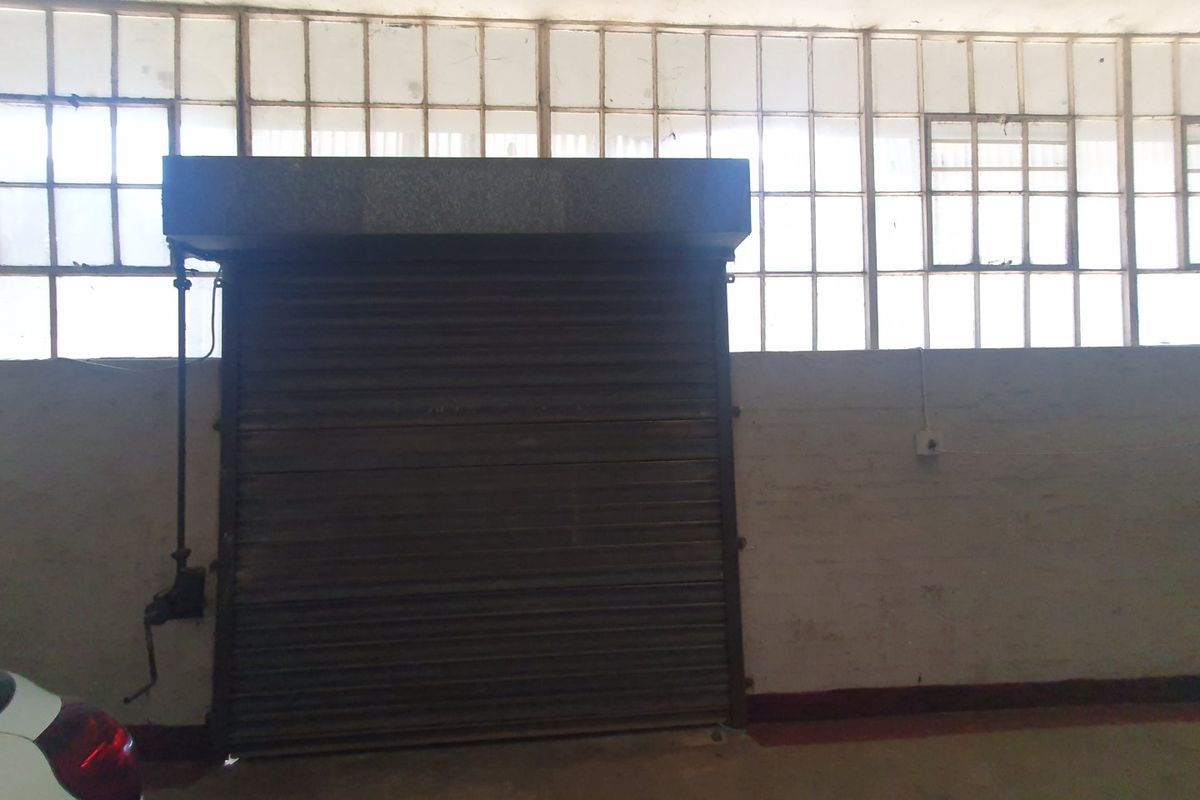 Mini Factory in Secure Industrial Complex - Photo 5