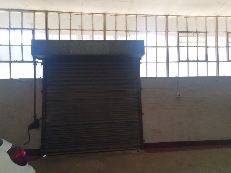 Mini Factory in Secure Industrial Complex - Photo 5
