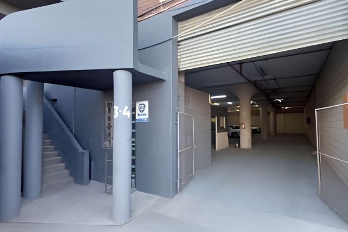 Mini Factory in Secure Industrial Complex - Photo 2