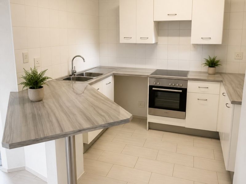 Modern Ground Floor 1 Bedroom Apartment in the Heart of Morningside - Photo 2