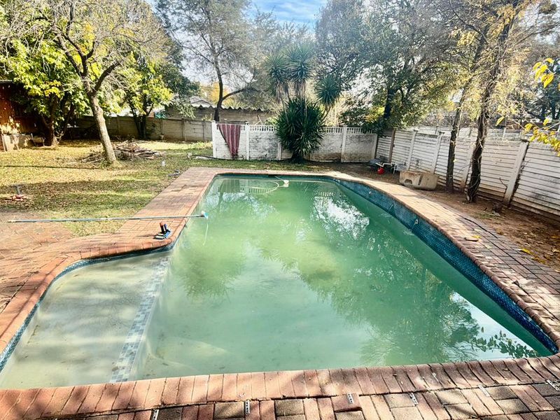 3 Bedroom House for sale in Wilkoppies - Photo 7