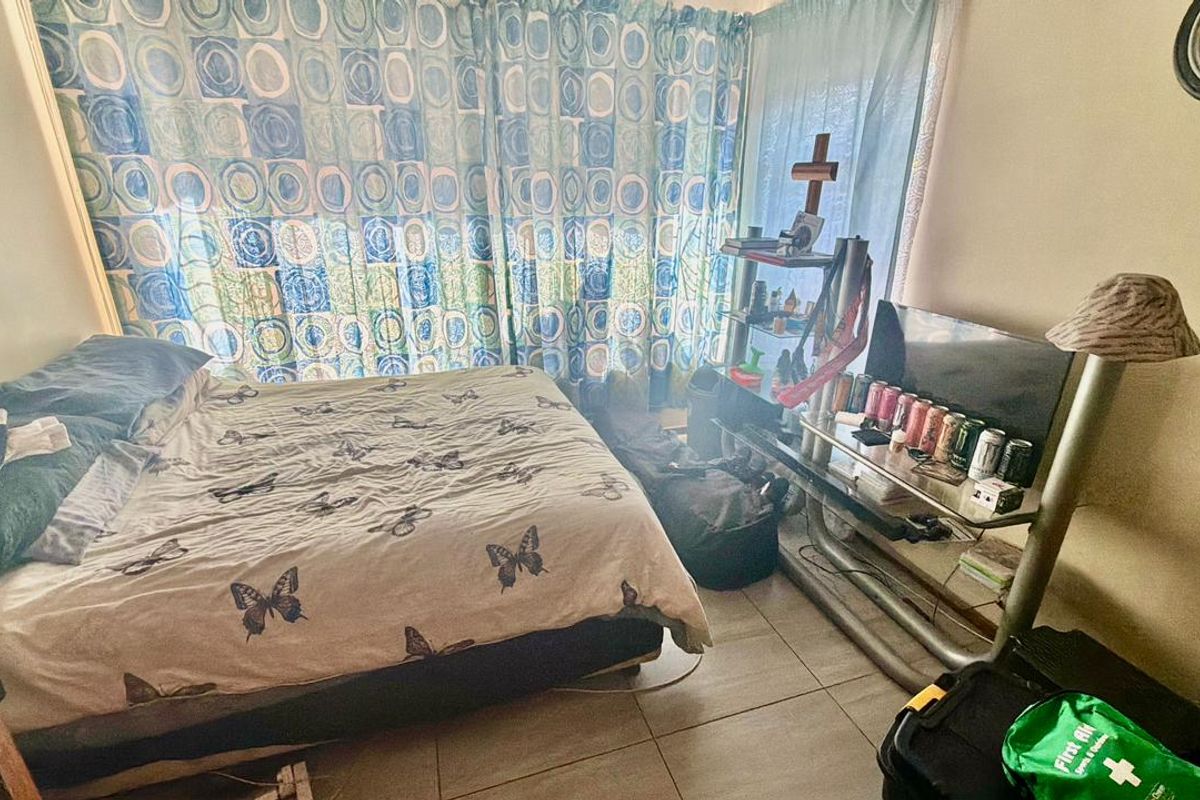 4 Bedroom House for sale - Photo 4