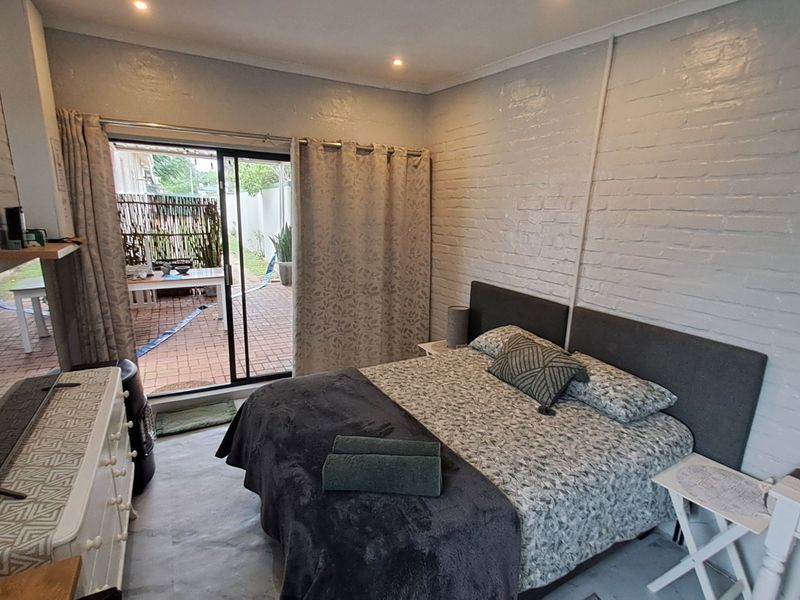 Flatlet to rent in Sought-After Walmer - Photo 2