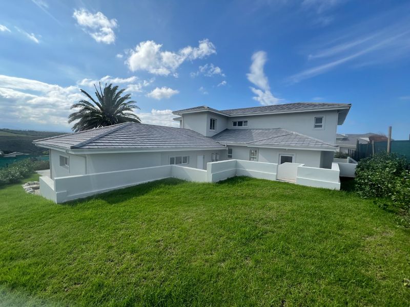 Price Includes VAT - Awe-Inspiring Vistas – Ocean, Lagoon, Golf Course & Mountains Position, Position, Position! - Photo 2