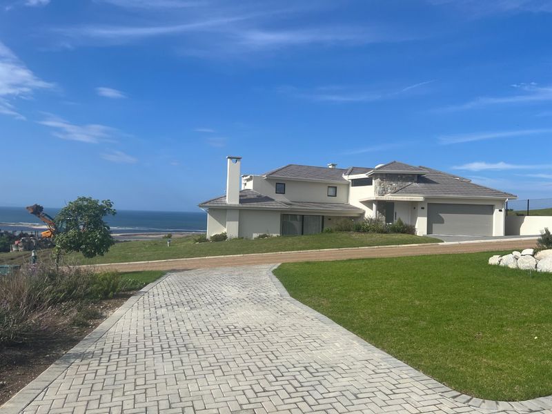 Price Includes VAT - Awe-Inspiring Vistas – Ocean, Lagoon, Golf Course & Mountains Position, Position, Position! - Photo 5