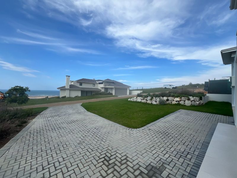 Price Includes VAT - Awe-Inspiring Vistas – Ocean, Lagoon, Golf Course & Mountains Position, Position, Position! - Photo 7
