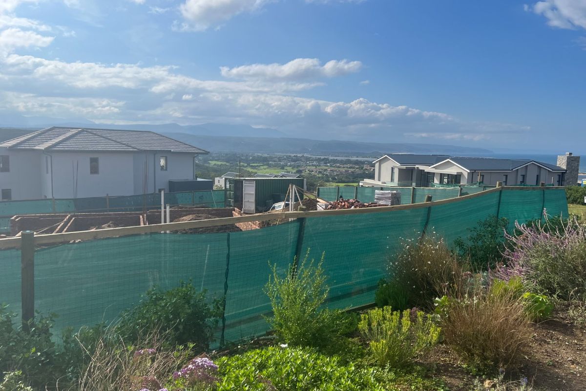 Price Includes VAT - Awe-Inspiring Vistas – Ocean, Lagoon, Golf Course & Mountains Position, Position, Position! - Photo 4