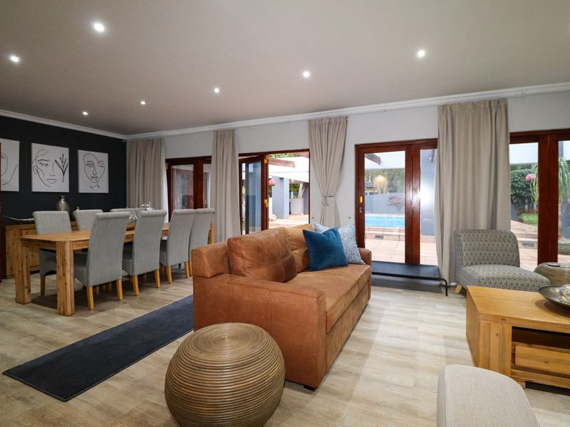 SMART, SPACIOUS & VERSATILE FAMILY HOME WITH EXCEPTIONAL EXTRAS - Photo 5