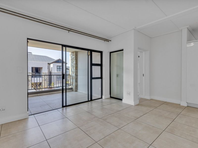 2 Bed 2 Bath top Floor For Sale - Photo 9