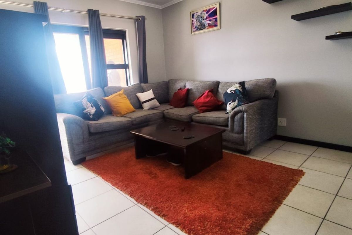 SECURE 2-BEDROOM PET-FRIENDLY APARTMENT WITH MAIN EN-SUITE, COMMUNAL POOL, AND 24-HOUR SECURITY - Photo 3