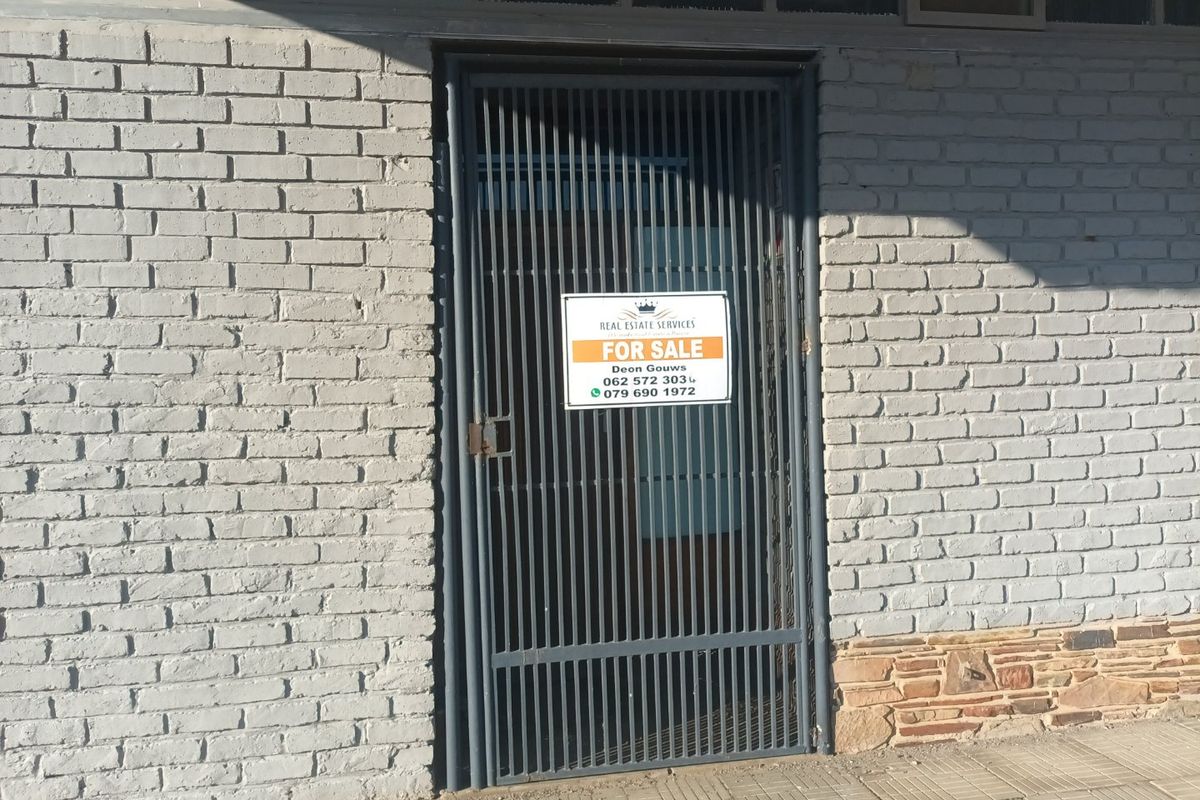 REDUCED BUILDING BLOCK/COMMERCIAL OR RESIDENTIAL FOR SALE - Photo 5