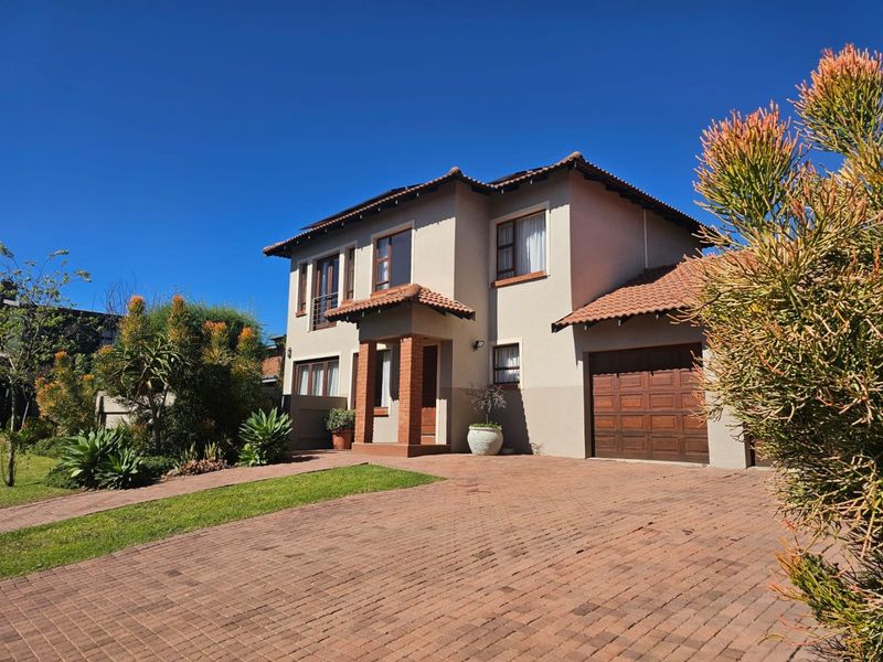 CHARMING HOME - Photo 1
