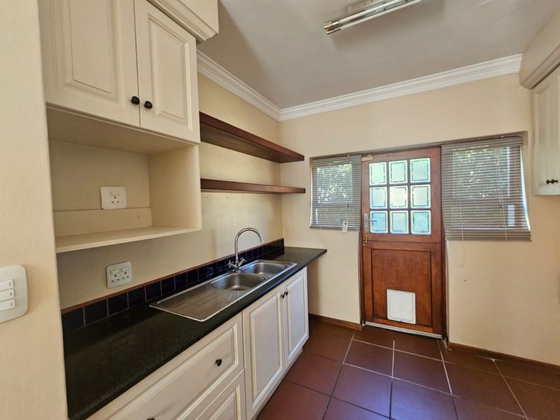 CHARMING HOME - Photo 7