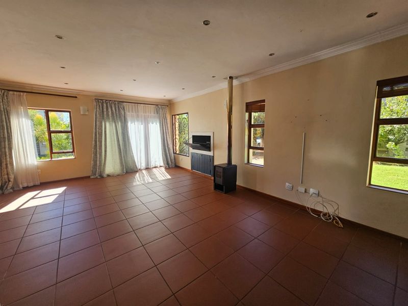 CHARMING HOME - Photo 4