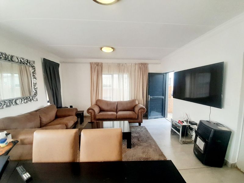 Modern Double Storey Home in a Secure Estate - Photo 3
