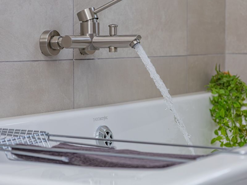 A beautiful 3-bedroom, 2-bathroom townhouse Waterfall manor - Photo 5