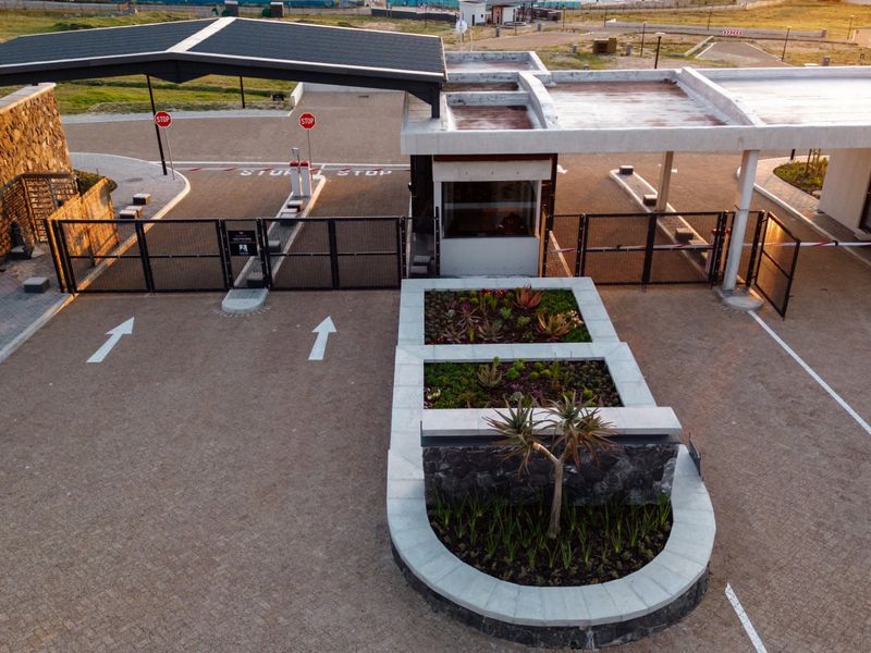 Secure Lifestyle Living in the Heart of the Helderberg. - Photo 10