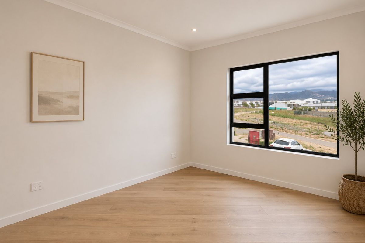 Secure Lifestyle Living in the Heart of the Helderberg. - Photo 3