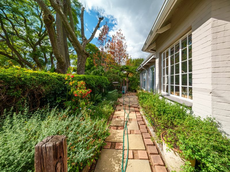 Charming Lakeside Village Home for Rent - Photo 2