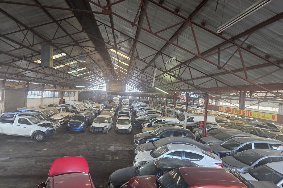 Large-Scale Industrial Property in Prospecton - Photo 2