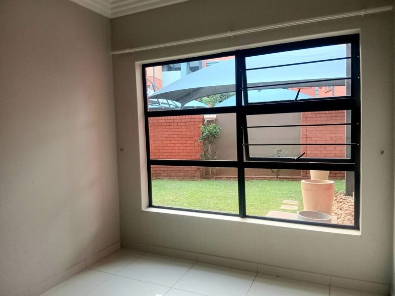 3 Bedroom 2 bathroom groundfloor unit available for rent in Eveleigh, Boksburg - Photo 3