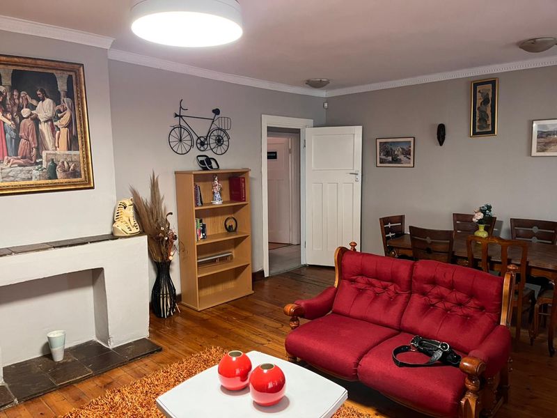 Kensington Gem - a stylish family haven - Photo 3