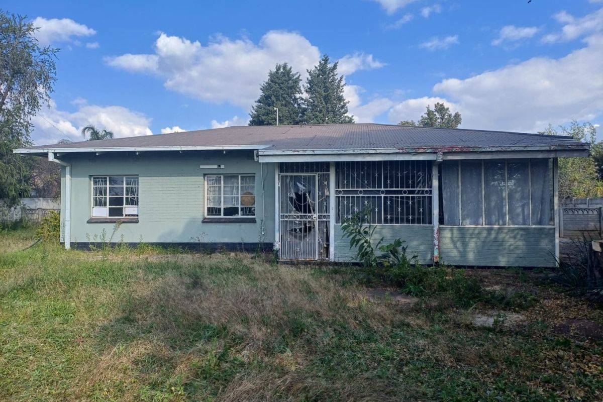 UNLOCK THE POTENTIAL – FOR SALE IN FREEMANVILLE   !! - Photo 3