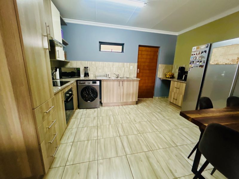 2 bedroom 2 bath Modern apartment  - Photo 5
