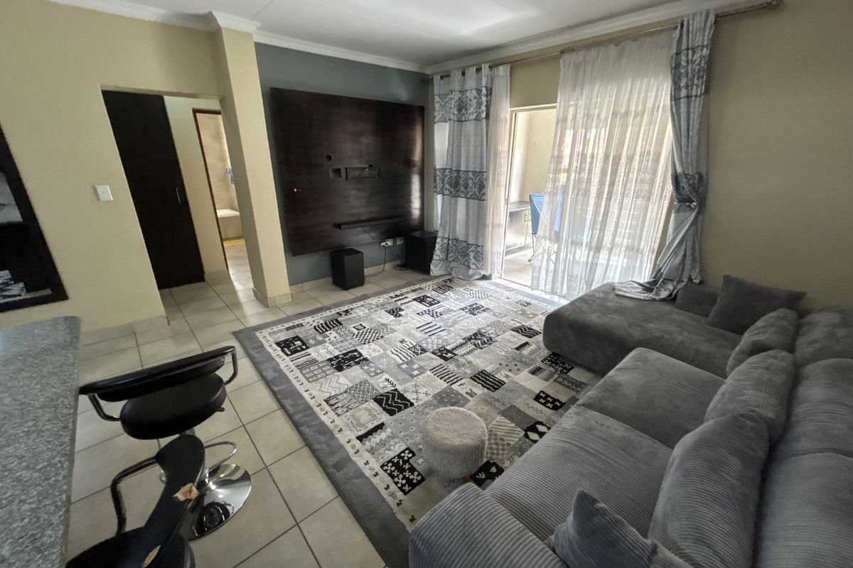 2 bedroom 2 bathroom apartment  - Photo 5
