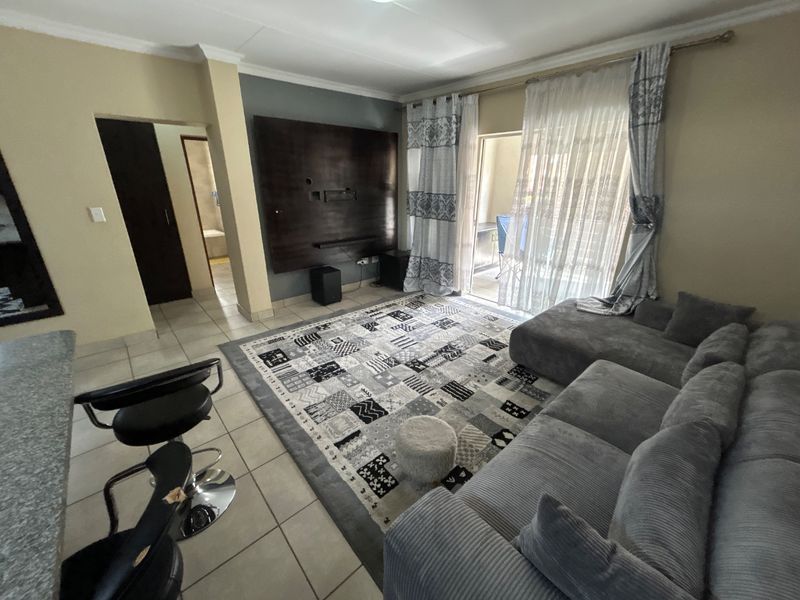 2 bedroom 2 bathroom apartment  - Photo 5