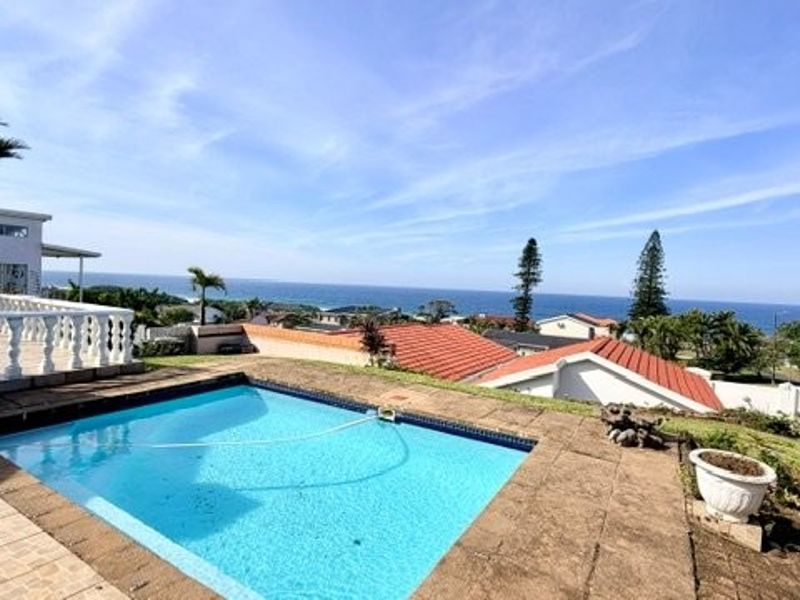 Stunning Coastal Home Designed For Luxury Family Living - Photo 7