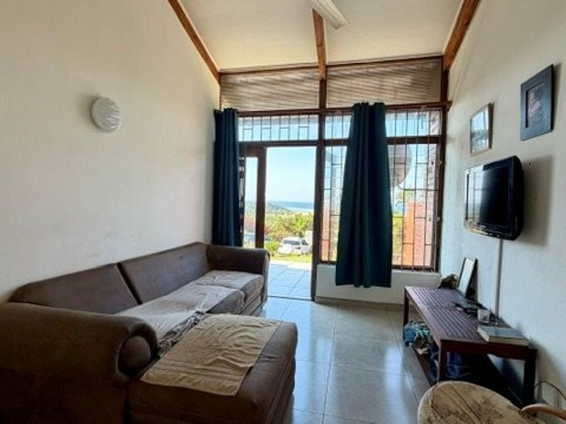 Charming Coastal Townhouse With Lovely Sea Views - Photo 9