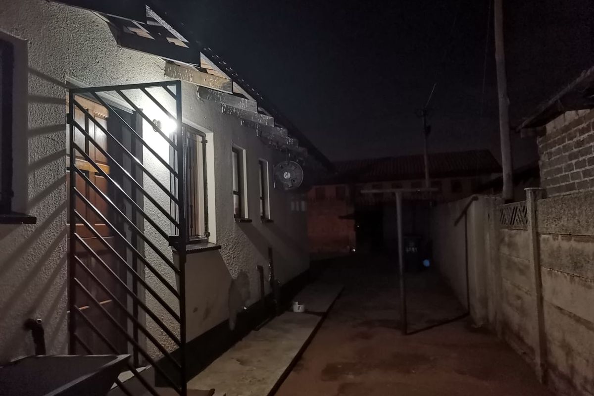 Good Size family Home!!! - Photo 4