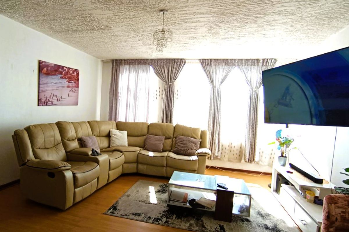 2 Bedroom Apartment for Sale in Silverton, Pretoria – Comfortable Living in a Convenient Location - Photo 2