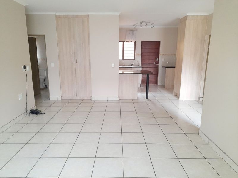 Townhouse to Rent In Eldoraigne Retirement Village - Photo 2