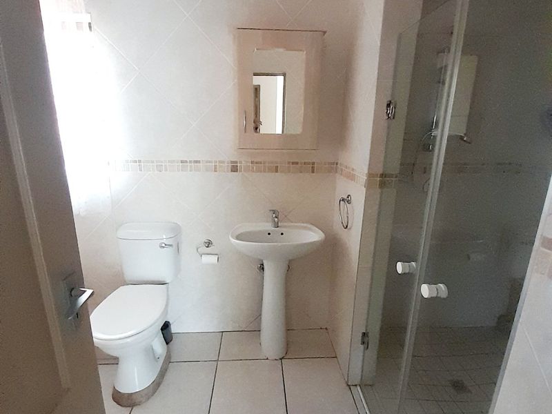 Townhouse to Rent In Eldoraigne Retirement Village - Photo 10
