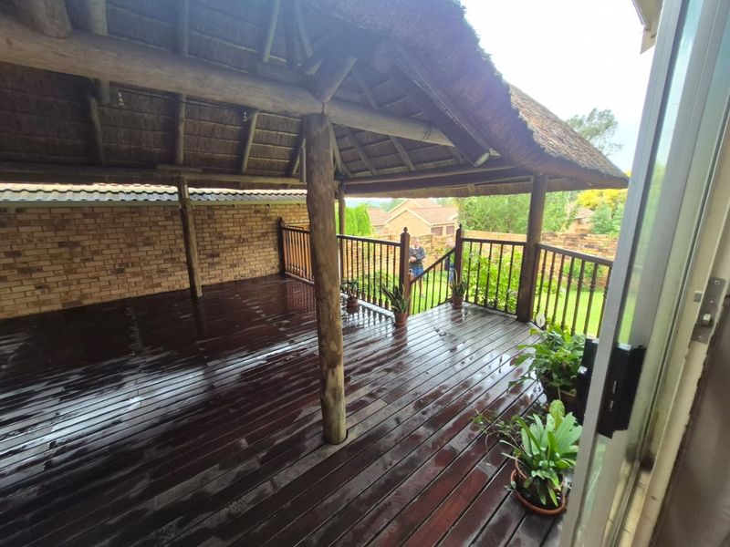 EXCEPTIONAL VALUE IN A PRIME LOCATION - Photo 1
