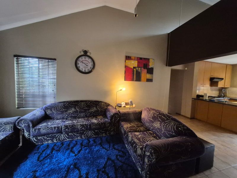 EXCEPTIONAL VALUE IN A PRIME LOCATION - Photo 8