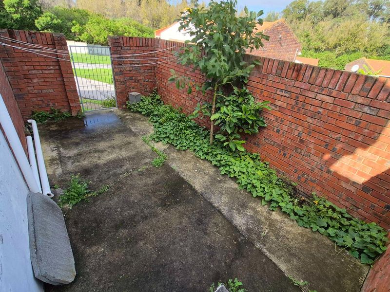 3 bedroom Townhouse for sale in Crestview Villas - Photo 5