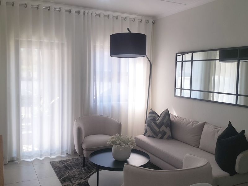 Royal Residenz – Modern Elegance in Lilianton - Photo 2